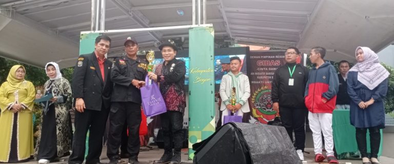 412be895-ab83-4b55-9937-b14ad7230aeb