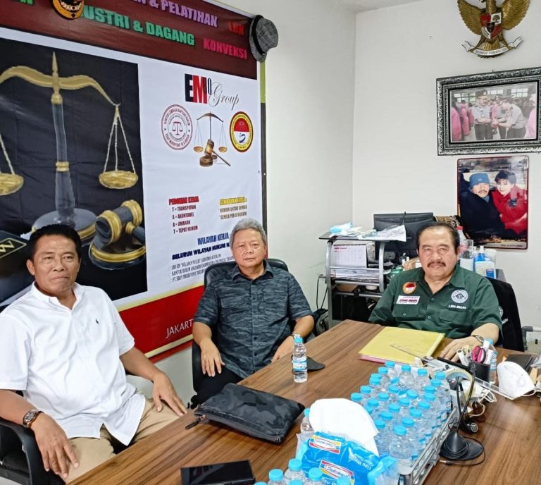 e3ed0042-b78c-4976-ba16-56bd3fadc43f