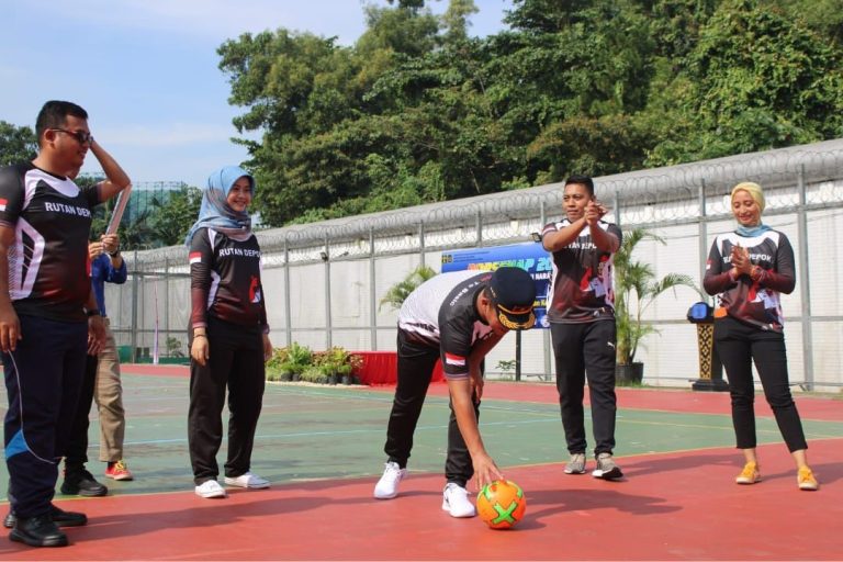 0c298dda-c7e1-42a0-a947-b87b6bce6473