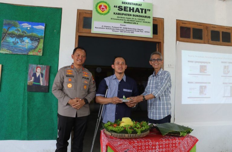 Screenshot_20230317_160135_Drive