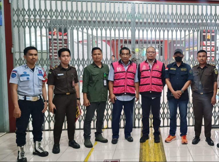 6ff018cd-a723-4b6f-8fb6-724192c1d237