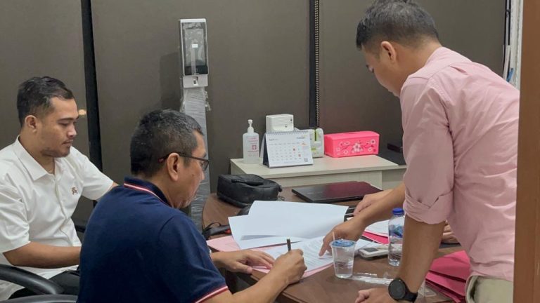 ad9b666b-97c3-4d7f-bca4-15669bc2a268