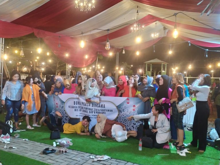 c8219b46-cf05-476b-8d0d-38e9243b6743