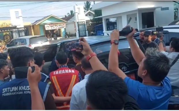 6e378a79-9e53-4d06-a551-62bb65945ccc