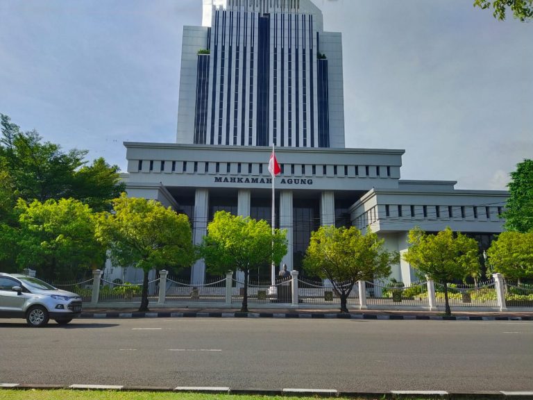 70b3f1d6-c4dd-427d-94da-f649bfaca03d