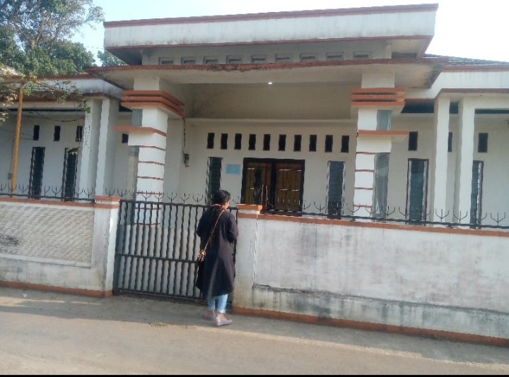 (Warga Desa Girijaya (korban) domisili di Kecamatan Nagrak, Kabupaten Sukabumi, yang sudah beberapa tahun menjadi nasabah dari KKUMS. (Foto/Tim)