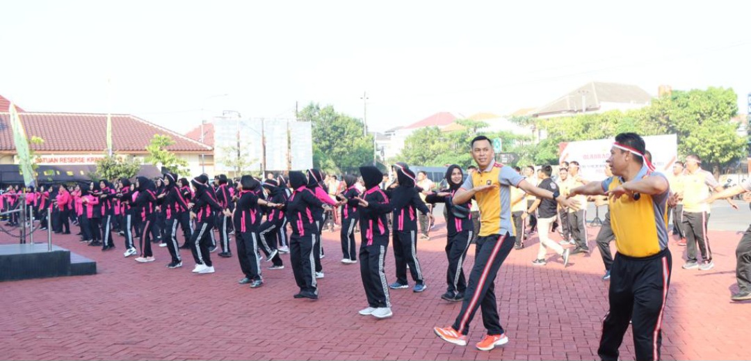 Screenshot_20230808_161152_Drive