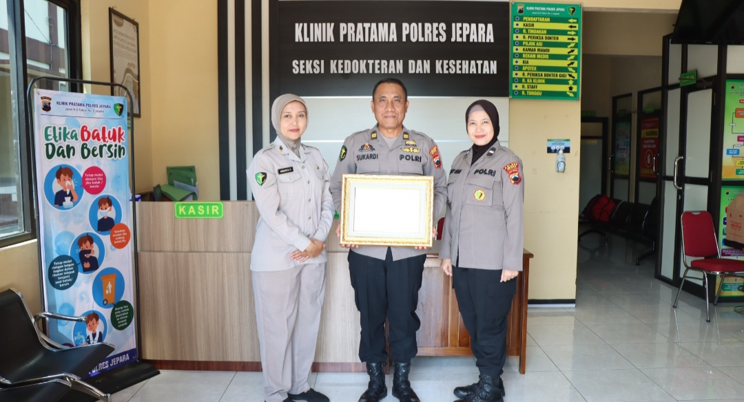 Screenshot_20230811_161805_Drive