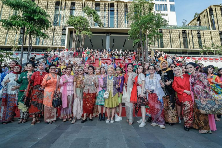 ad0747ef-a6b7-4e4b-a197-2acf5b6d1888