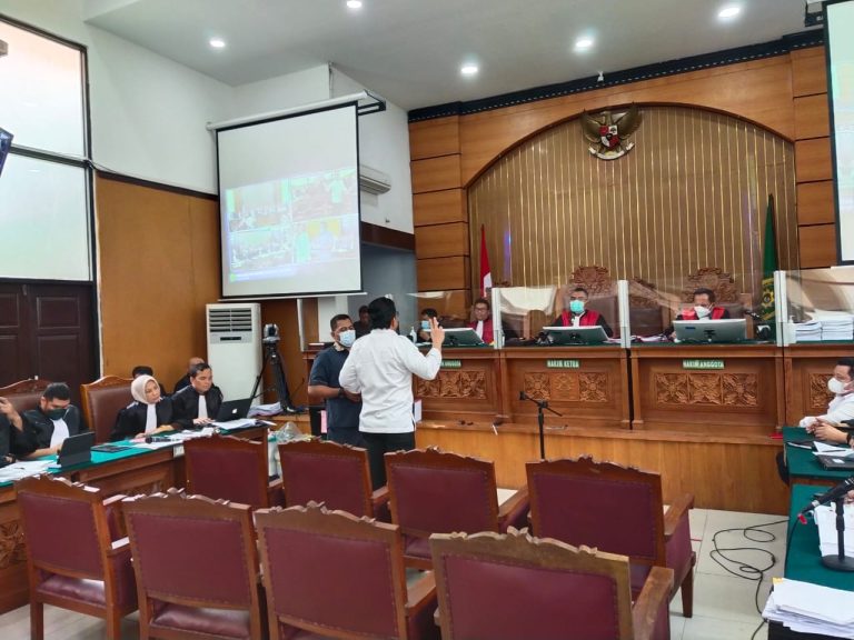 e7abf059-ba10-48b4-ae42-aeae326f9bcf