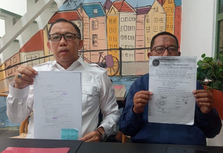 b631c9b8-2bf8-4033-b81b-4028f65ef6d6