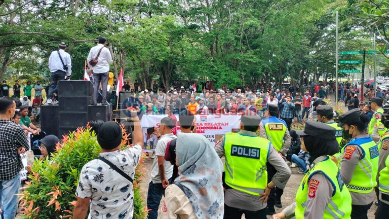 28b89702-5b2e-4432-8ae8-d64850360647