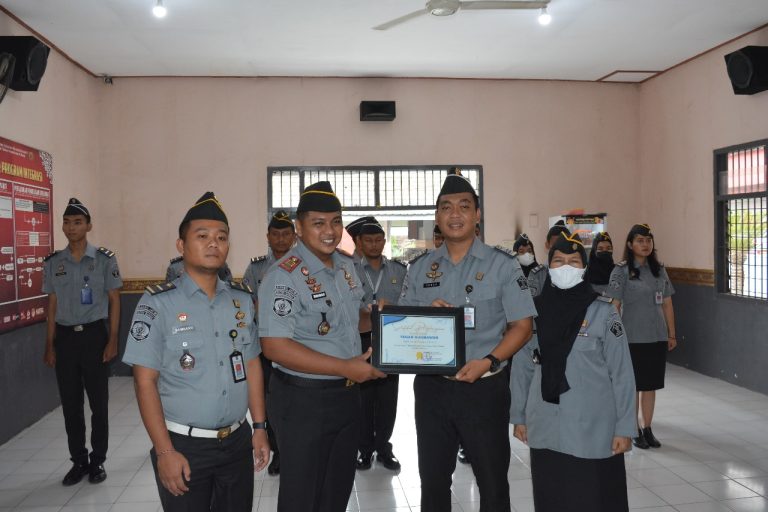 b5aa01c3-eaad-48fa-b787-1be259fc8658