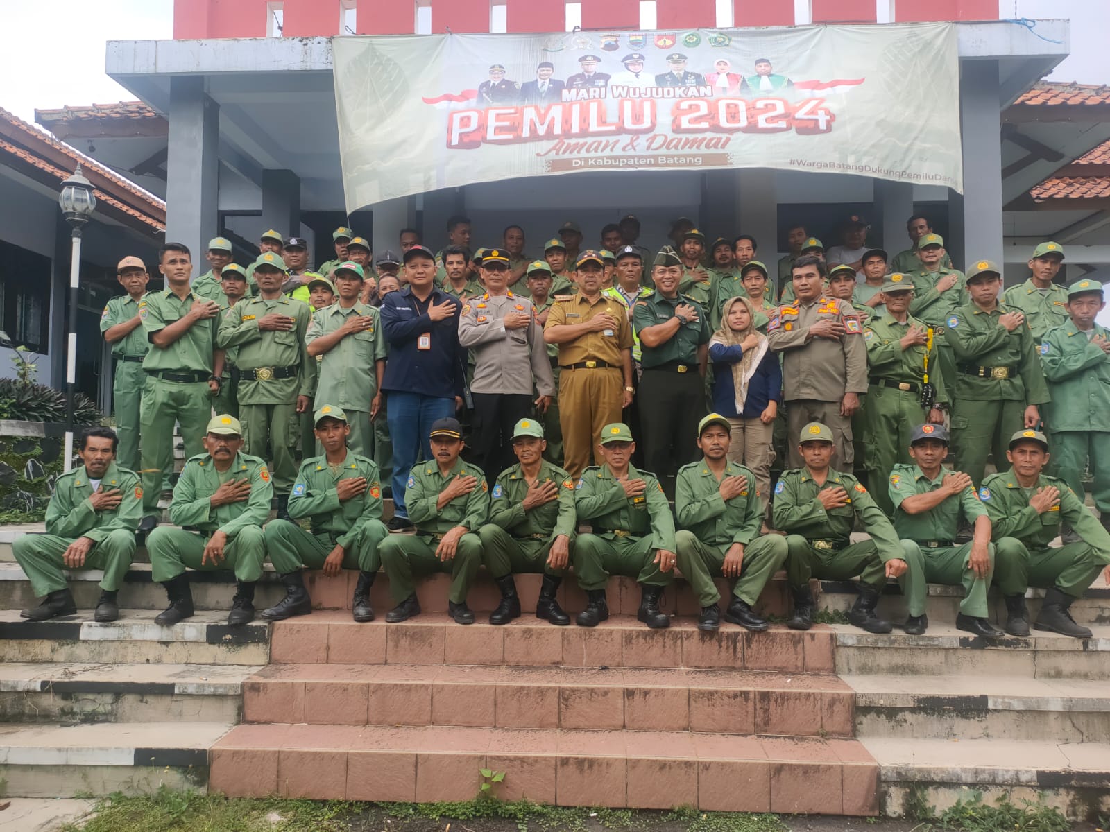 2b2c1338-b979-40a2-99b4-7f7efe78c896