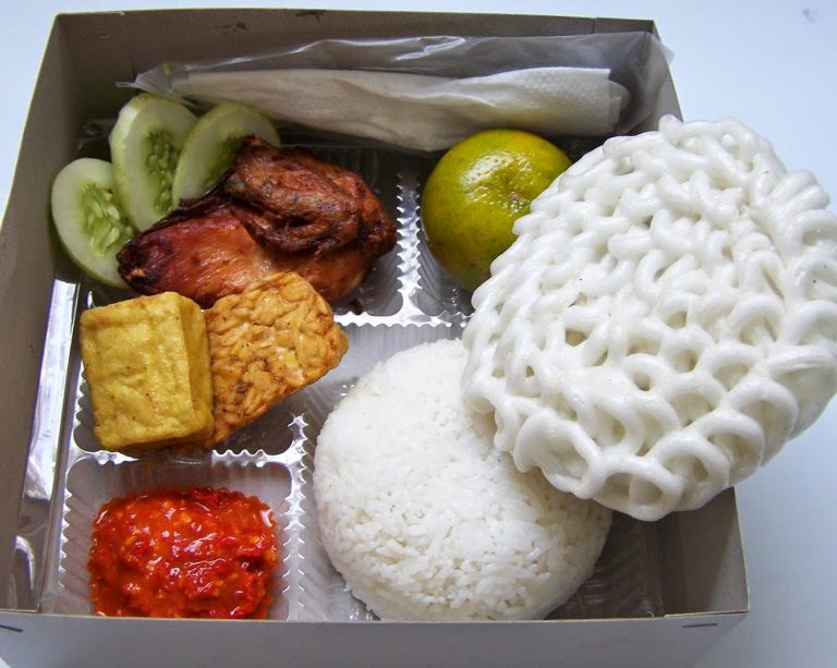 Catering_Jogja paket nasi kotak kerupuk 6