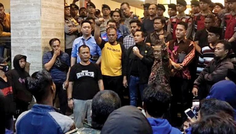 f76a9d58-66bb-4c8f-9517-560265e78b6e