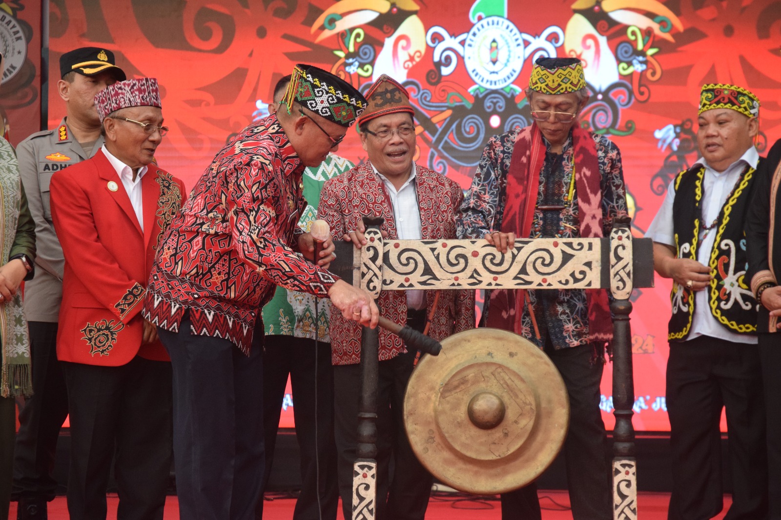 13c383a8-698b-4b9e-bee9-f37fc7d3e0d7