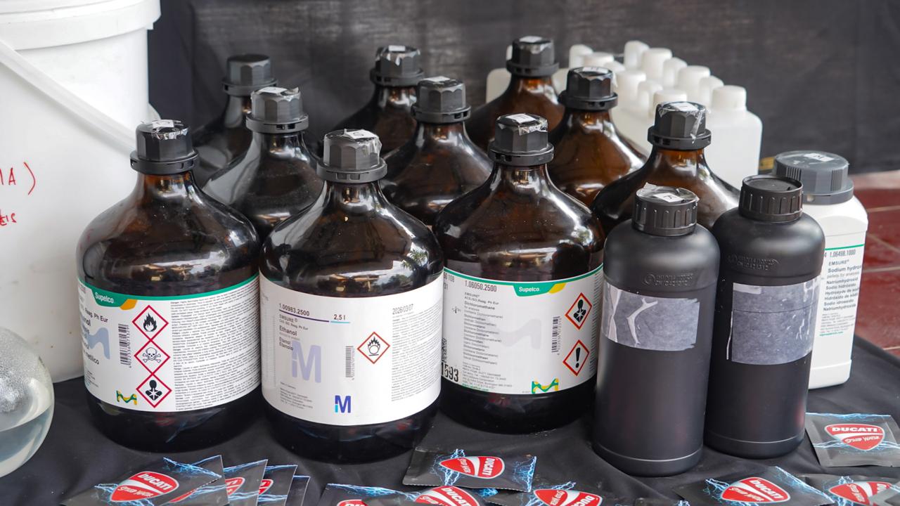 3bbba340-1654-425a-9500-1d1c0f9b4c63