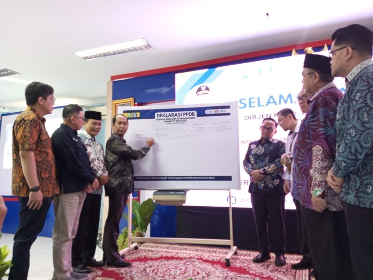 596ef2c9-b7d2-4e08-80ce-da746d6cb346