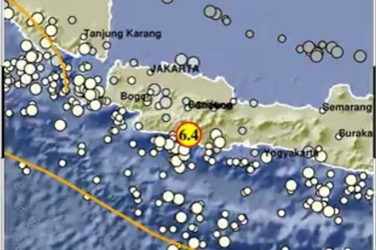 Gempa_garut_64_M-2022_12_03-17_25_07_5e25226018f8b80105380af1788731cd_960x640_thumb