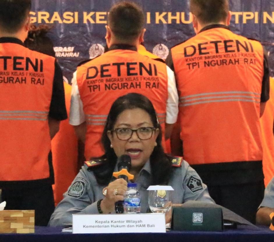 a06b18eb-428b-431d-9f85-e988ef5a5aaa