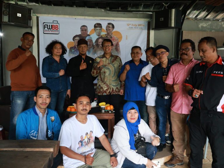 db48b023-4d83-4b2d-a141-bf17215b1910