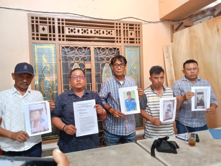 81774b5e-f194-4843-a989-f10fa52fffca