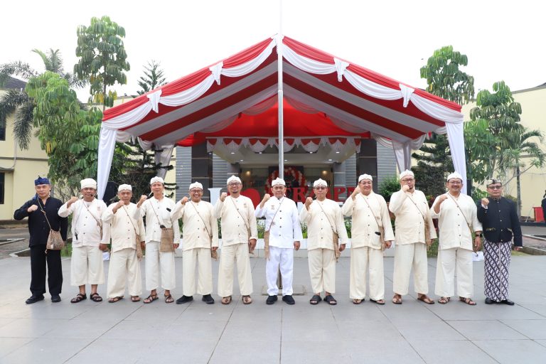 affdb962-f23d-41c6-8332-f763525ff39c