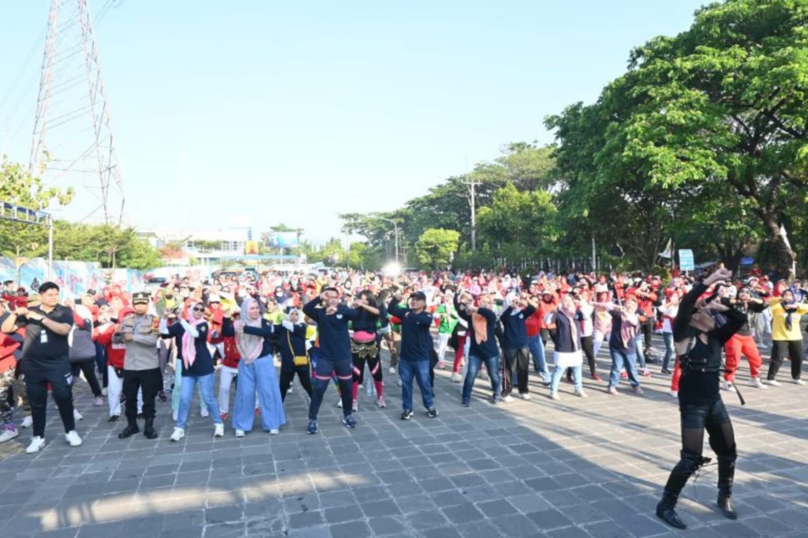 ca7e6856-b8c0-4b90-b633-a5c5d9856985