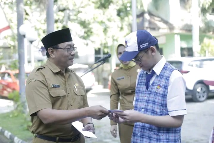 e587f92d-eccf-42f9-9a4b-c89ec57a6069