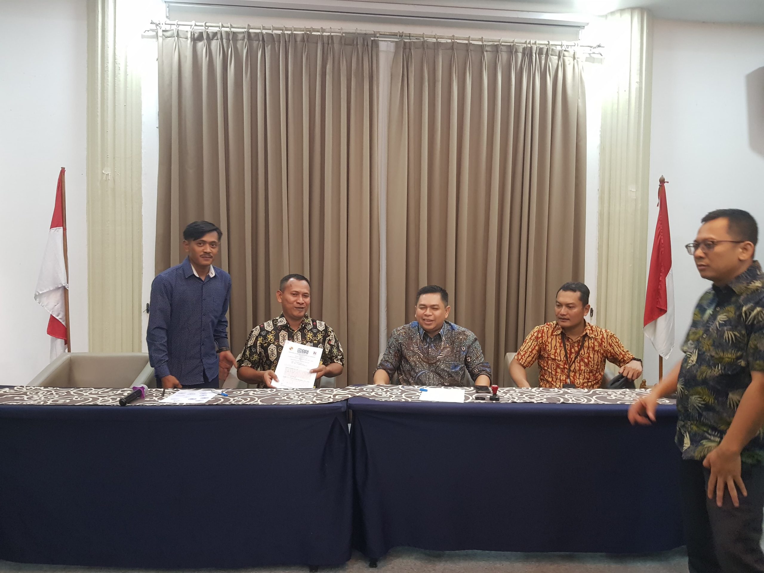 1e82762a-72ab-4321-a22c-451bb5cbfc19