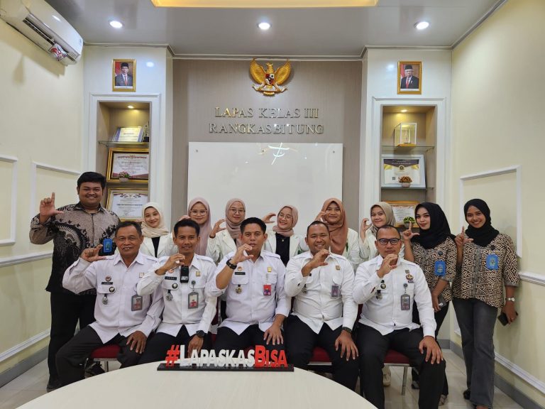 5f6520a7-3531-43bb-b331-9bcdddd357a4