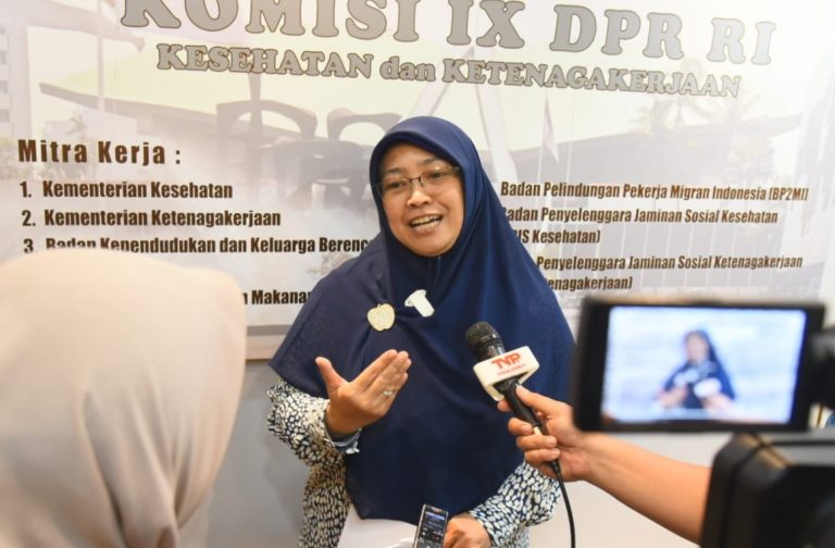 Wakil_Ketua_Komisi_IX_DPR_RI_Kurniasih_Mufidayati_usai_RDPU_Komisi_IX_dengan_Gerakan_Indonesia_Berad20240909202025