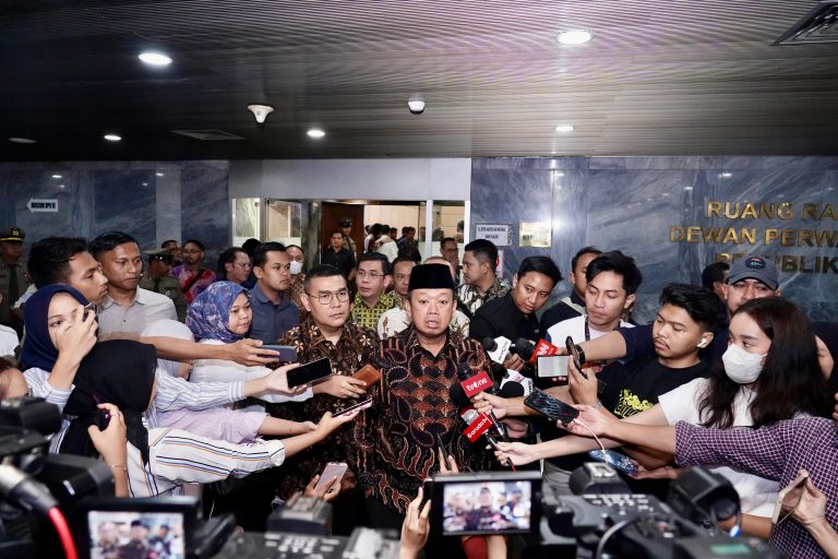 2f86c9de-538a-434c-9146-b2fad1295758