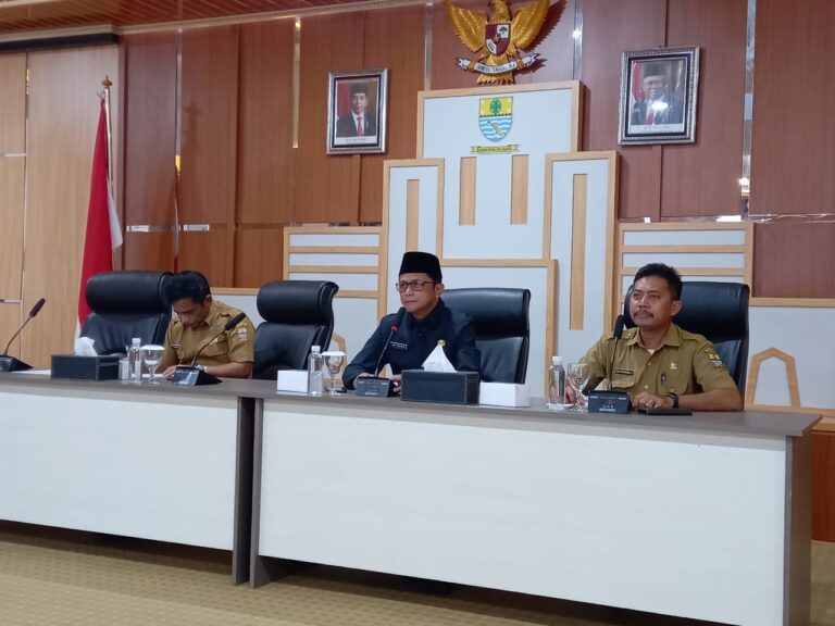 33cf670c-88e5-4993-bce2-97967978ca46