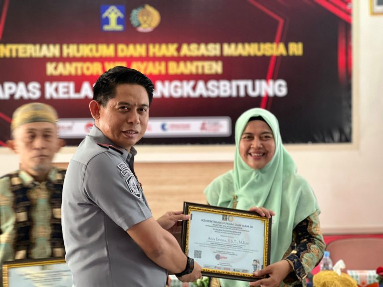 3eaf95ee-fda3-4d52-a8ab-d8d3dc81fed1