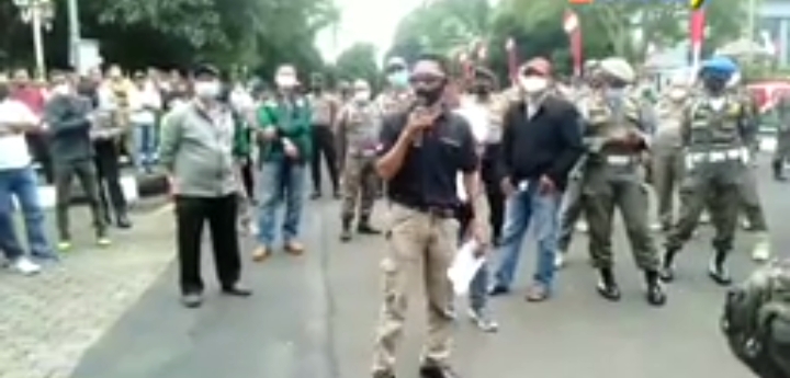 7facb3f9-efac-4ecc-ba86-5da928fd2e35