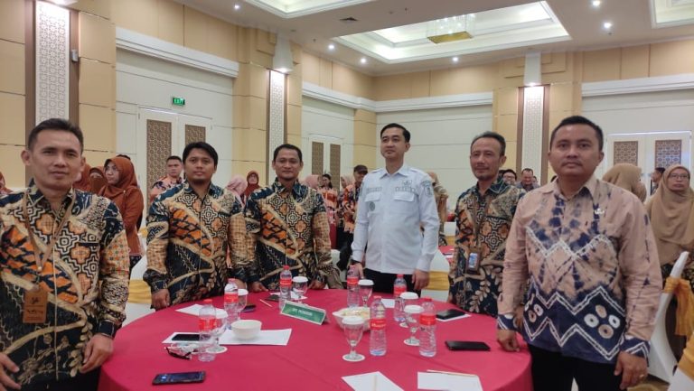 837ceb6d-93a5-415f-b517-aace3e206617