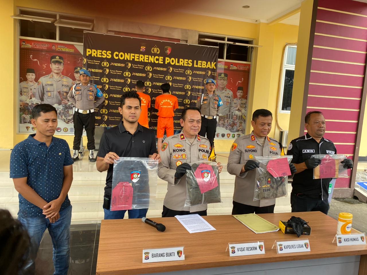 8451b52f-bcf7-4171-8839-a577e2672f5c