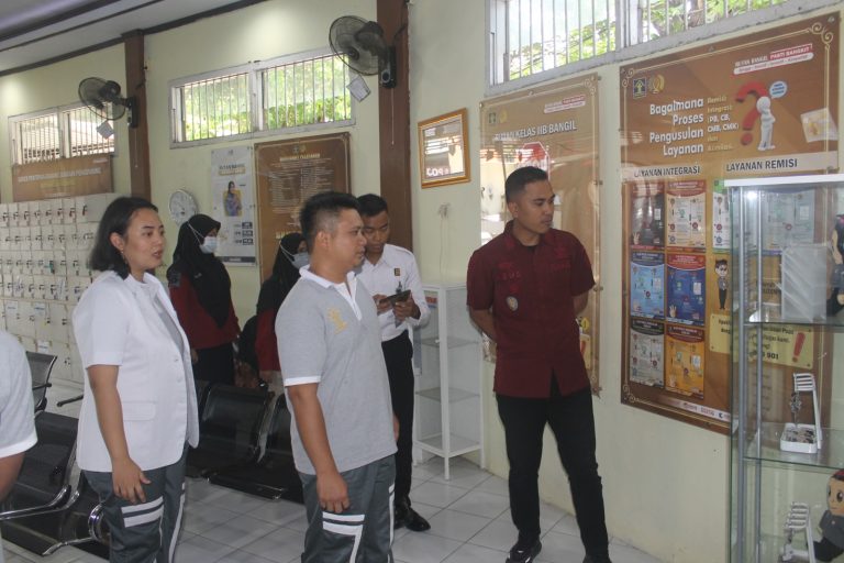 a251b5cc-991e-4c74-acad-1a6a7ac22908