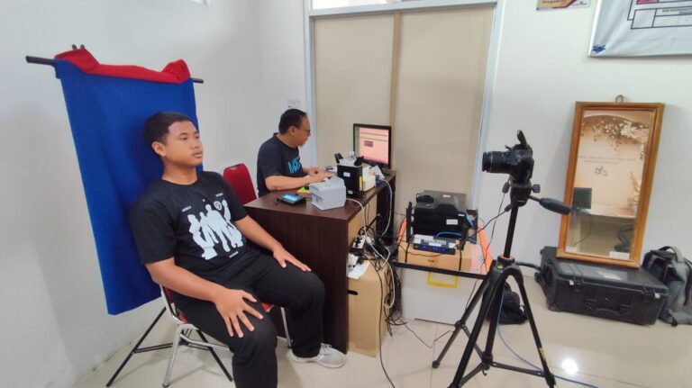 a4c8b405-5a2f-4c55-92aa-beba8a8f03f7