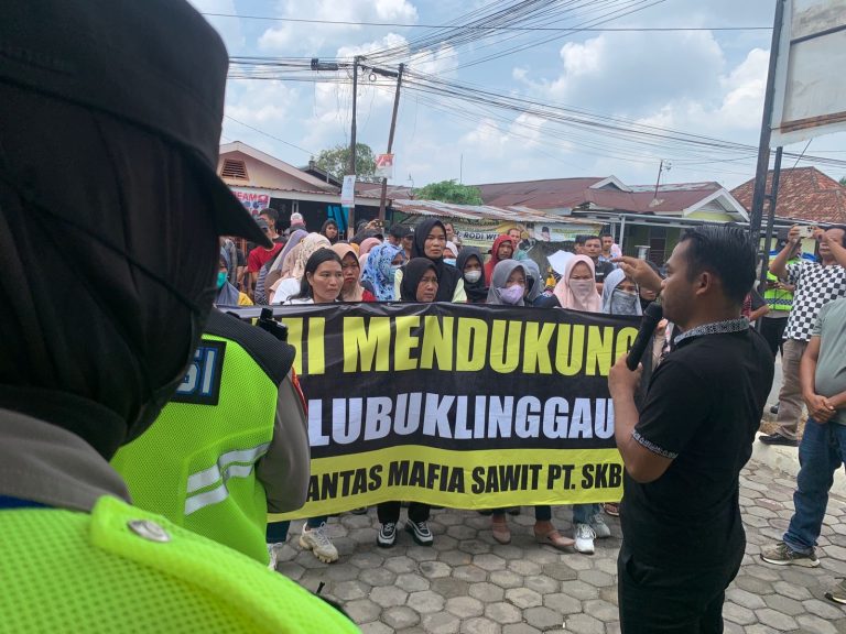 a75e7257-be50-4816-bbab-f22a45be2a60