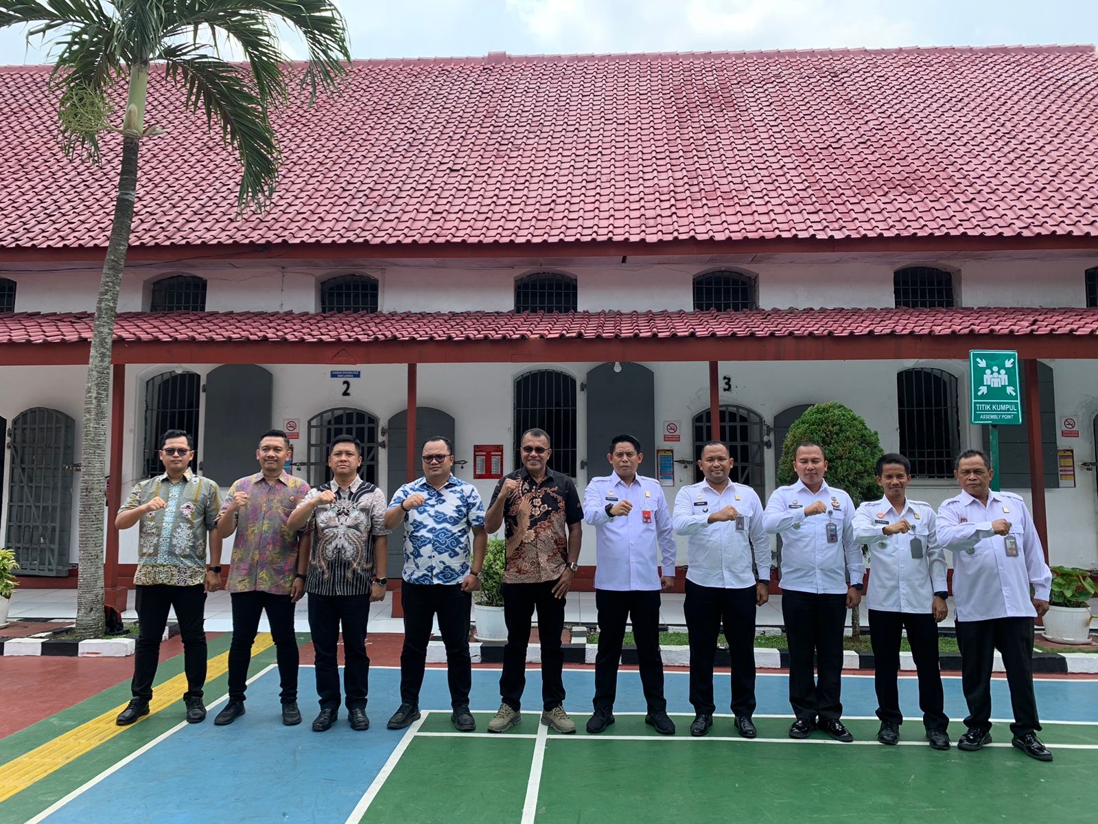 b590d00a-5a6f-4ef8-b4a2-8c5105b8cca2