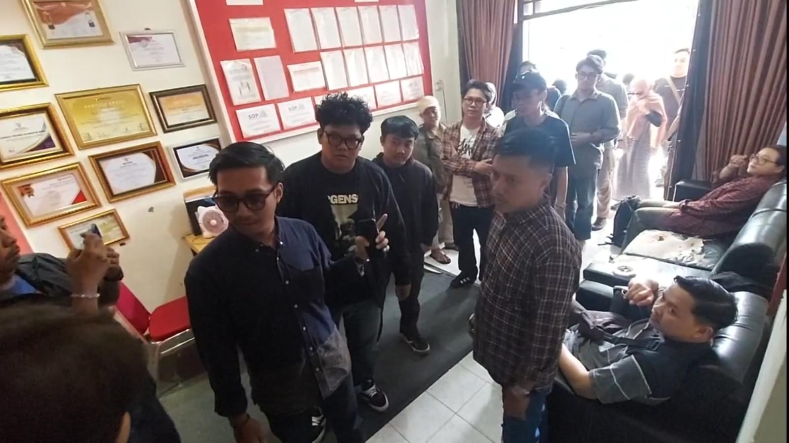 c33dab5d-048d-4a5d-948f-43b42d1488a0