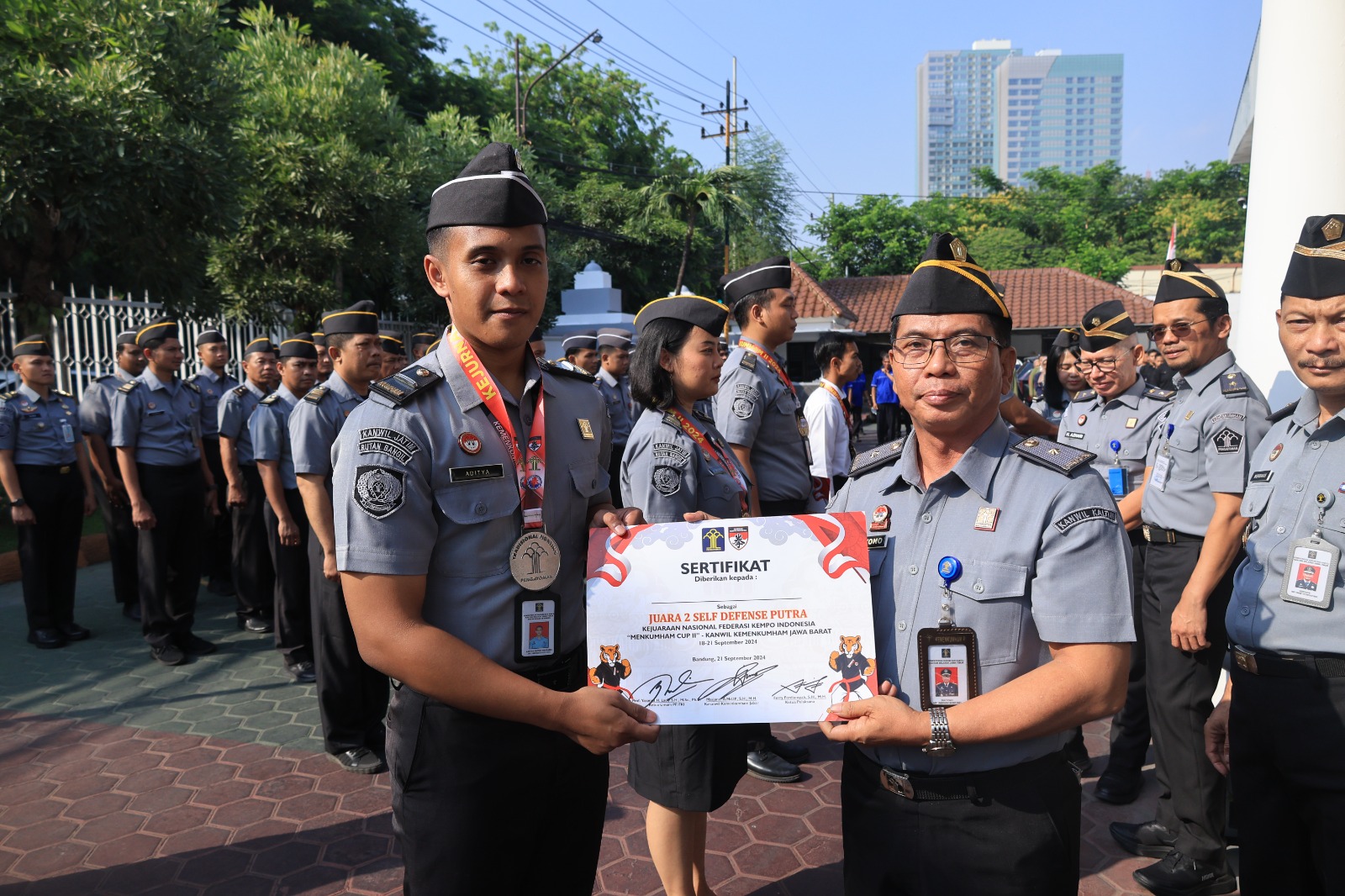 e3cf9f44-b645-41e9-867c-852940ecf001