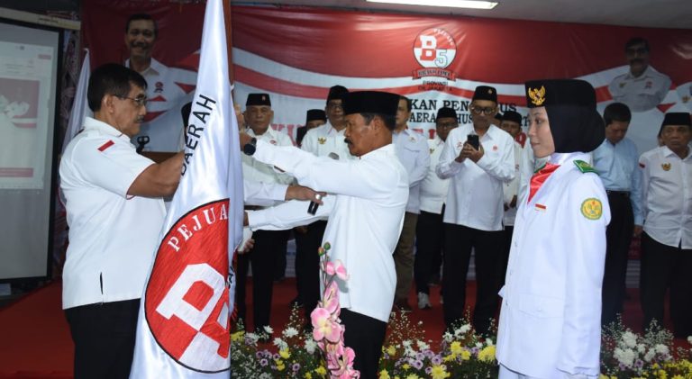 744b206f-40e9-4be9-b6cd-04cb5ff2601a