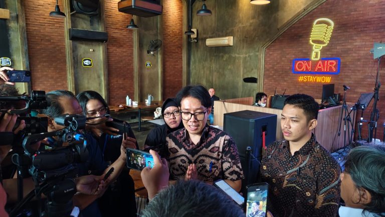 af3cc076-d79f-41dd-a45e-e92608128d71