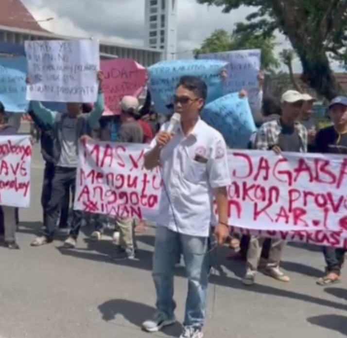 dc1539ff-83d5-4e26-8367-36e92385b164