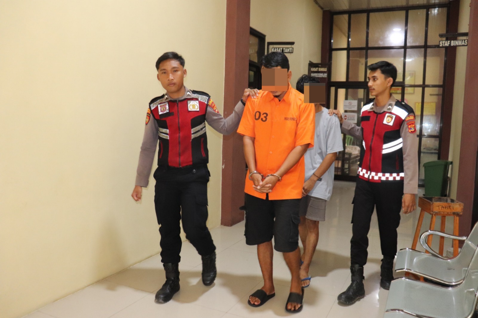 17ef87aa-d4cd-4c30-a582-3982e63c3b5b