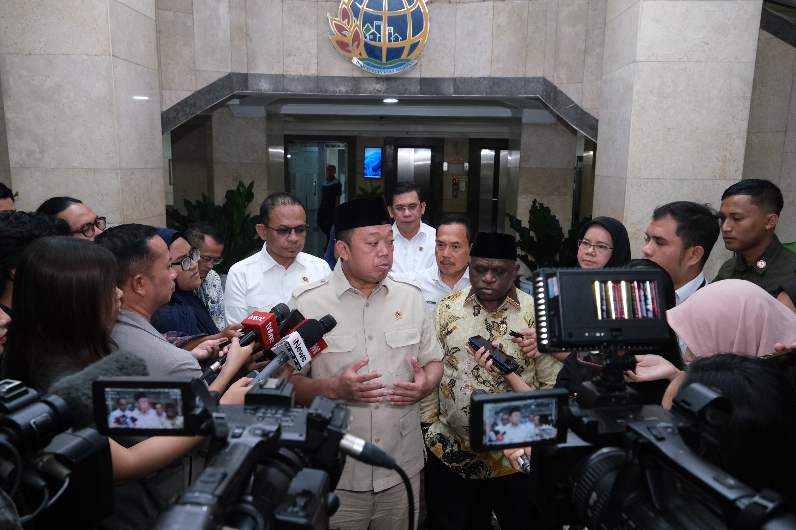 9eef5994-d43f-46dc-b68e-1da80cadb94a